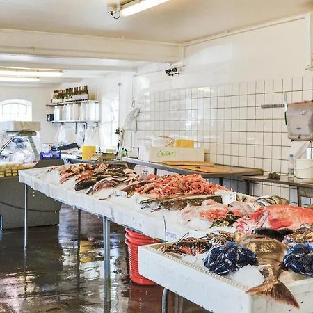 Stunning In Nykobing Sj With Kitchen בית נופש Tjørneholm