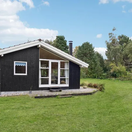 3 Bedroom Lovely In Nykobing Sj