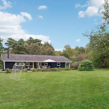 3 Bedroom Lovely In Nykobing Sj Feriehus